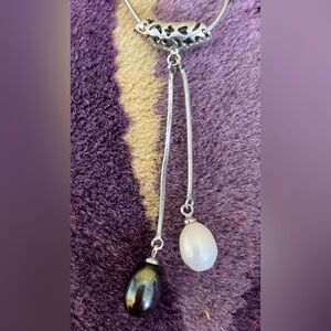 Sterling Silver Freshwater Pearl Lariat Necklace.